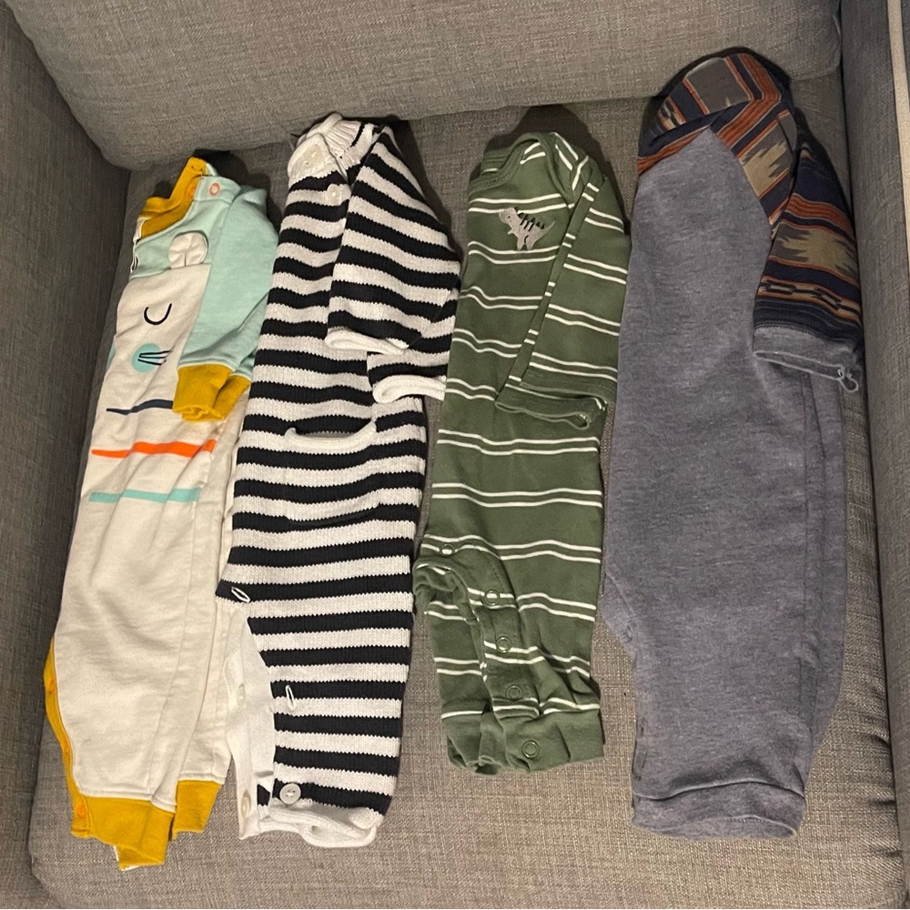 Lot of 4 boys size 0-3 month jumpers